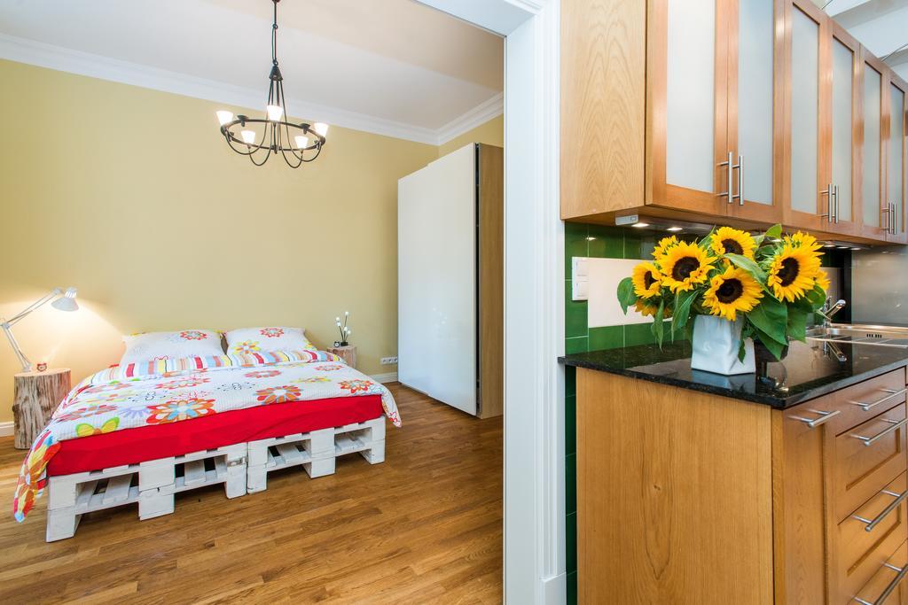 Style4Rent Sunny Old Town Apartments クラクフ 部屋 写真